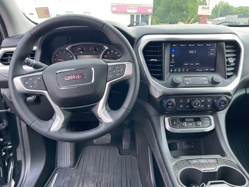 Used 2023 GMC Acadia SLT w/ Trailering Package AWD/4WD image 13