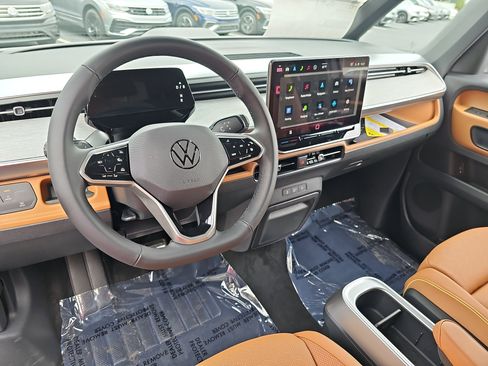 New 2025 Volkswagen ID. Buzz Pro S image 17