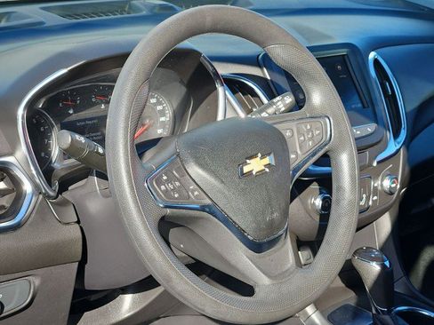 Used 2021 Chevrolet Equinox LT w/ LPO, Cargo Package FWD image 11