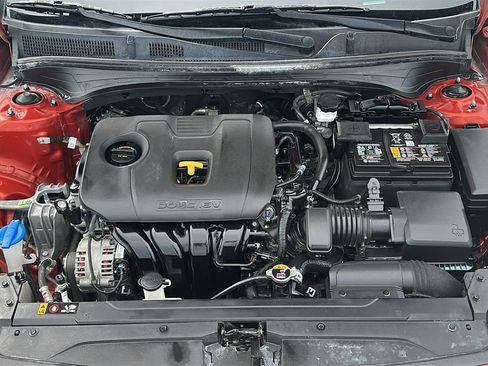 Used 2024 Kia Forte GT-Line w/ GT-Line Premium Package FWD image 3