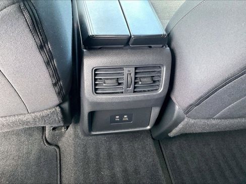 Certified 2023 Nissan Rogue SV AWD/4WD image 32