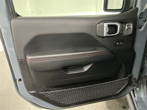 Used 2024 Jeep Wrangler Unlimited Rubicon w/ Technology Group image 22