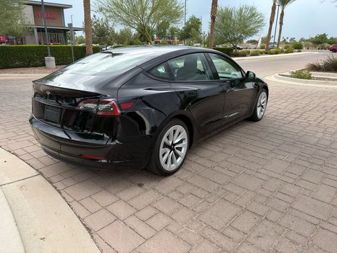Used 2022 Tesla Model 3 RWD image 3