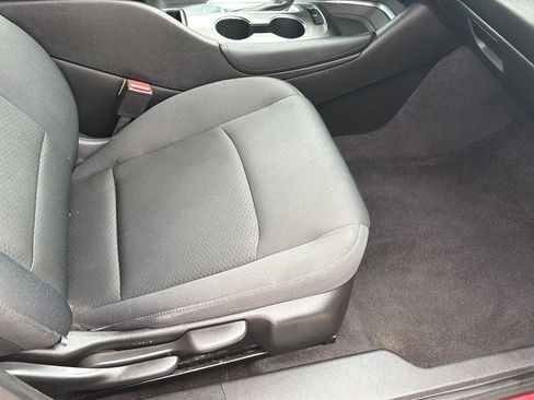 Used 2017 Chevrolet Malibu LT FWD image 71