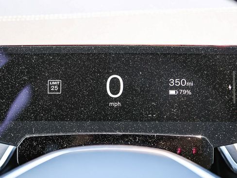 New 2025 Volvo EX90 Ultra image 25