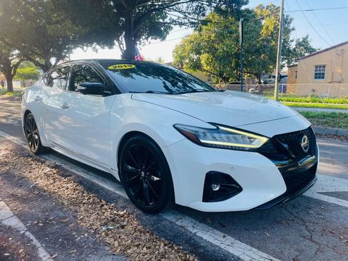Used 2019 Nissan Maxima SR w/ Premium Package image 7