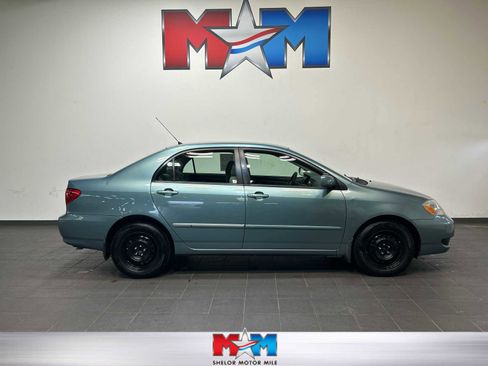 Used 2006 Toyota Corolla LE FWD image 1