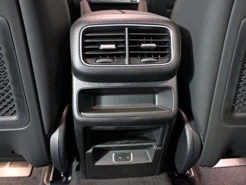 Certified 2026 Mercedes-Benz GLE 450 GLE 450 image 31