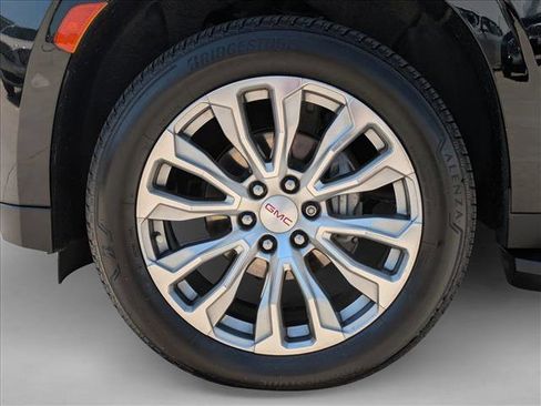 Used 2022 GMC Yukon XL Denali w/ Max Trailering Package AWD/4WD image 25