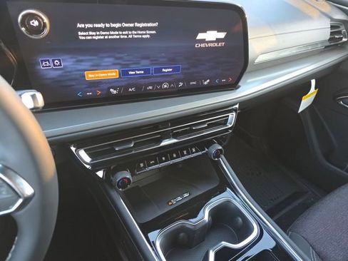 New 2026 Chevrolet Traverse LT w/ LPO, Floor Liner Package image 29