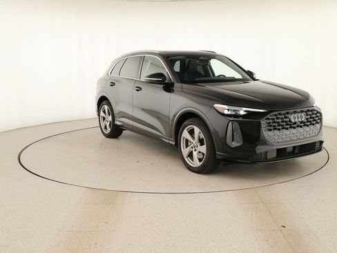 Certified 2025 Audi Q5 Prestige AWD/4WD image 10