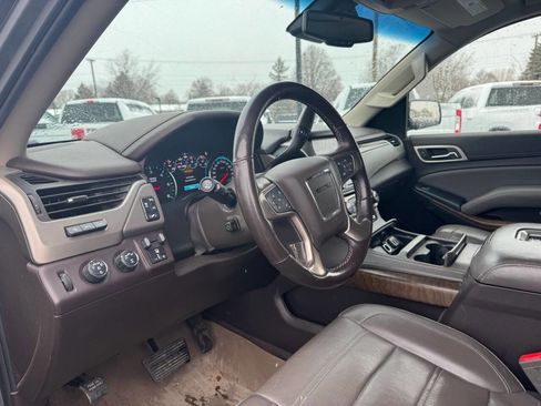 Used 2019 GMC Yukon XL Denali image 11