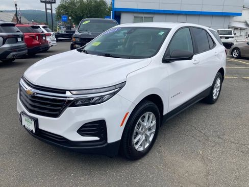 Used 2024 Chevrolet Equinox LS w/ LS Convenience Package AWD/4WD image 25