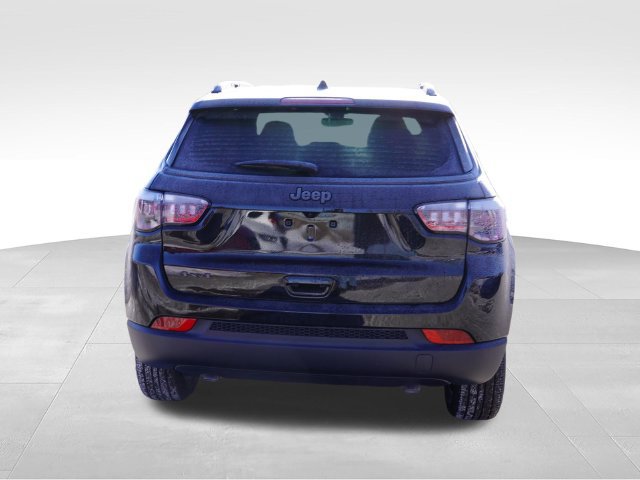 New 2026 Jeep Compass Latitude AWD/4WD image 4