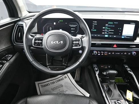 Certified 2024 Kia Sorento SX AWD/4WD image 34