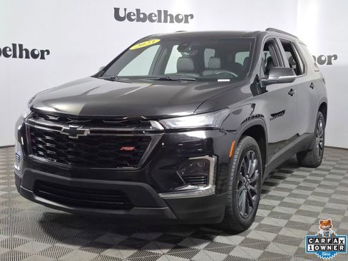 Used 2023 Chevrolet Traverse RS w/ LPO, Floor Liner Package AWD/4WD image 3