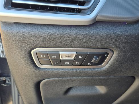 Used 2021 BMW X5 xDrive40i w/ M Sport Package image 36