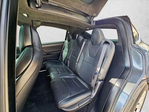 Used 2017 Tesla Model X 75D image 13