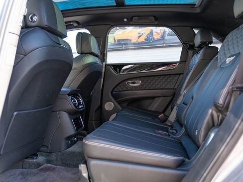Used 2021 Bentley Bentayga Speed image 19