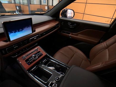 Used 2024 Lincoln Aviator Reserve RWD image 18