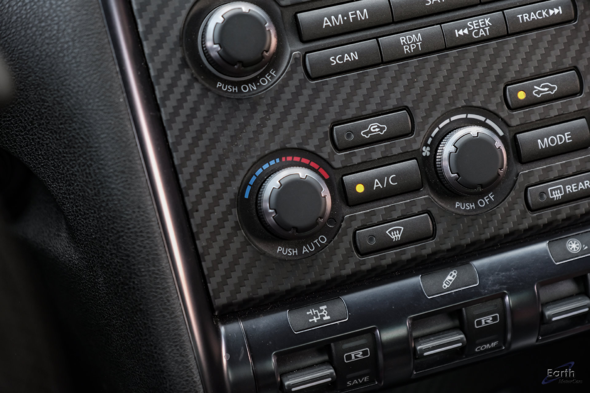Used 2013 Nissan GT-R Black Edition AWD/4WD image 78