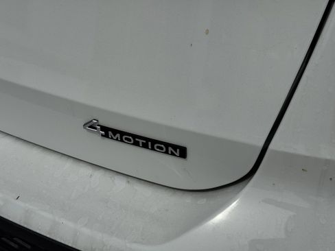 New 2025 Volkswagen Taos SE image 10