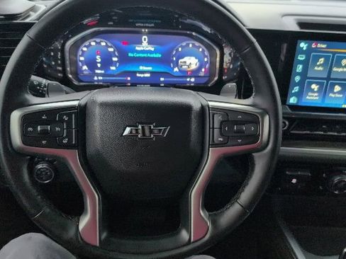 Used 2025 Chevrolet Silverado 1500 LT Trail Boss w/ Convenience Package II image 8