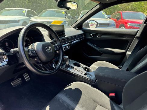 Used 2025 Honda Civic Sport image 13