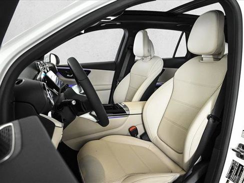 New 2026 Mercedes-Benz GLC 300 4MATIC image 18