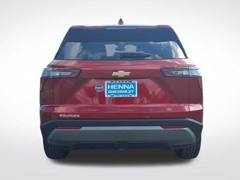 New 2027 Chevrolet Equinox LT w/ Convenience Package II FWD image 4