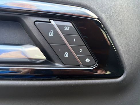 New 2026 Chevrolet Suburban RST image 32