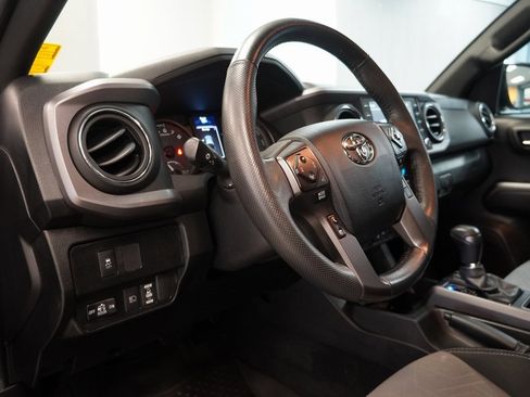 Used 2023 Toyota Tacoma TRD Sport image 6