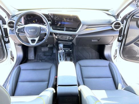 Certified 2024 Chevrolet Trax ACTIV FWD image 12