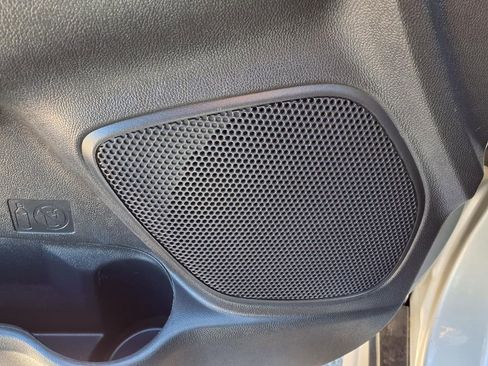 Used 2018 Mitsubishi Outlander Sport ES FWD image 14