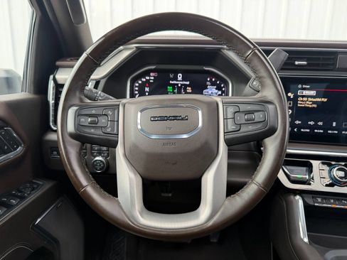 Used 2024 GMC Sierra 3500 Denali w/ Denali Reserve Package AWD/4WD image 16