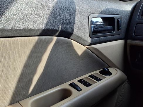 Used 2012 Ford Fusion SE image 18