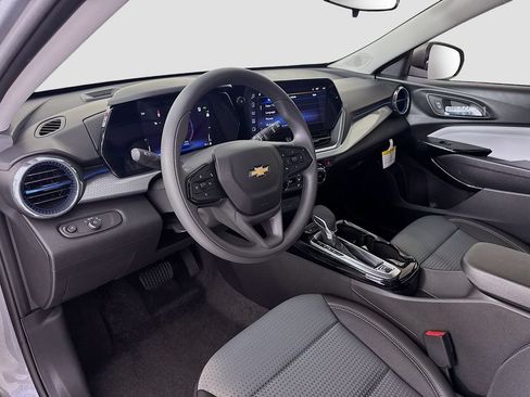 New 2026 Chevrolet Trax LT FWD image 10