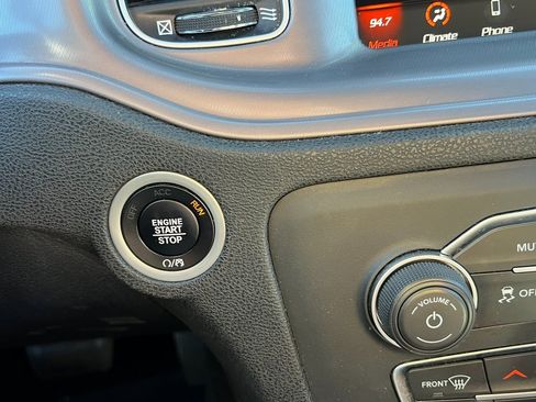 Certified 2023 Dodge Charger SXT image 31