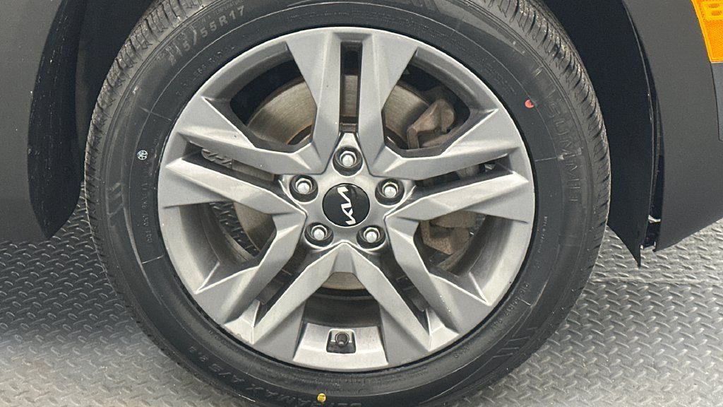 Used 2022 Kia Seltos S AWD/4WD image 21