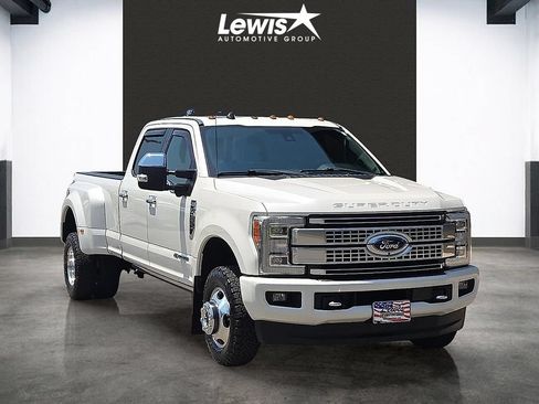 Used 2019 Ford F350 Platinum w/ Platinum Ultimate Package AWD/4WD image 6