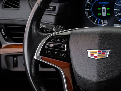 Used 2019 Cadillac Escalade ESV Luxury image 14