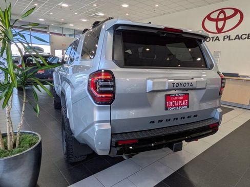 New 2026 Toyota 4Runner TRD Sport RWD image 10