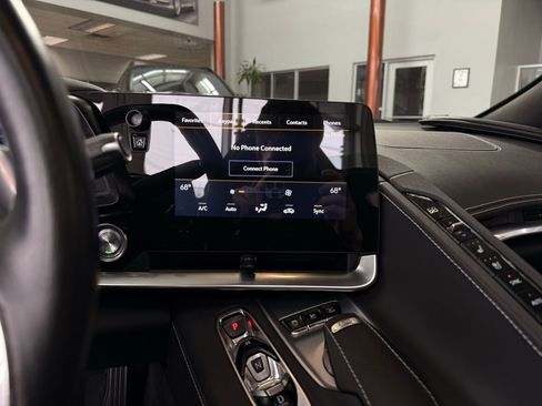 Used 2022 Chevrolet Corvette Stingray Preferred Conv w/ Z51 Performance Package image 39