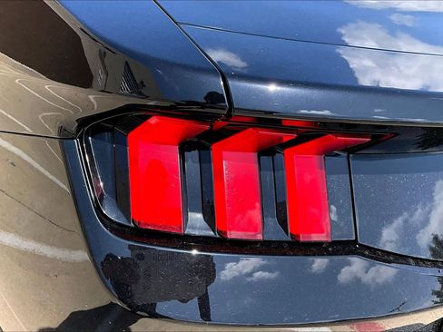 Used 2024 Ford Mustang Coupe RWD image 26