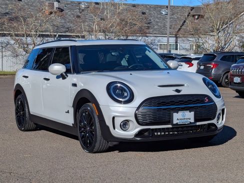 Used 2024 MINI Cooper Clubman S image 7