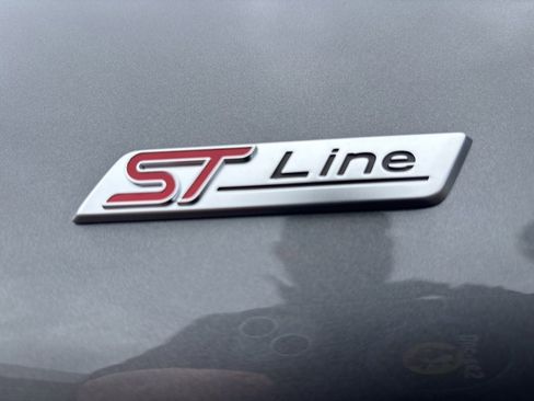 New 2026 Ford Explorer ST-Line w/ ST-Line Street Pack image 5