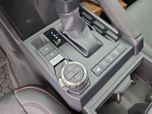 New 2026 Toyota Tacoma 4x4 Double Cab Hybrid image 25