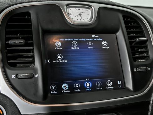 Used 2021 Chrysler 300 Touring L image 30