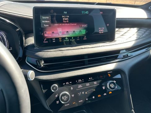 Used 2025 INFINITI QX60 Autograph w/ Cargo Package image 16