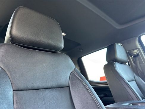 Used 2025 GMC Sierra 1500 SLT image 20